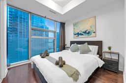 *10/10 Location* 2 BR Downtown Condo with GYM - Image 2