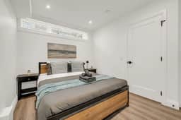 *Cozy 2 Bedroom* New Family home in Little Italy - Image 3