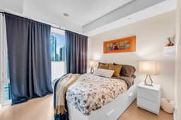 *Cozy Modern Condo* - Heart of Downtown & Gym - Image 4