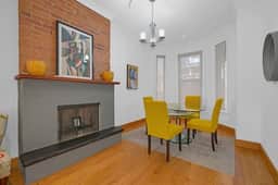 *Gorgeous Backyard* Large Home Heart of Kensington - Image 5