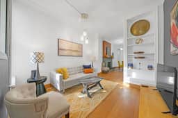 *Gorgeous Backyard* Large Home Heart of Kensington - Imagen 2