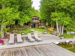 *Lake House Escape* 4 BR Family Cottage on Water - Image 3