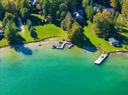*Lakefront Log Home* 7BR • Fire Pit • Games • Gym - Image 3