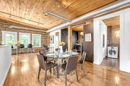 *RARE LOFT* Huge Artistic Gem in Heart of Downtown - Image 5