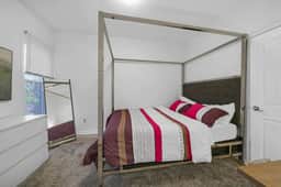 *Spacious* - 2 BDRM home in Kensington Market - Image 3