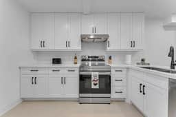 Luxury Comfort 3 BR Near Hospitals/Tims Field/GO - Image 2