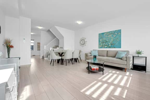 *Beautiful Family Home* With a Backyard + Parking - Image 1
