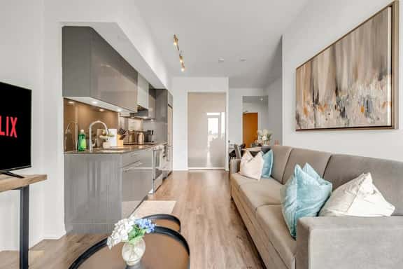 *Beautiful View* High Floor 2 Bedroom Modern Condo - Image 1