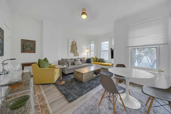 *Spacious* - 2 BDRM home in Kensington Market - Image 1
