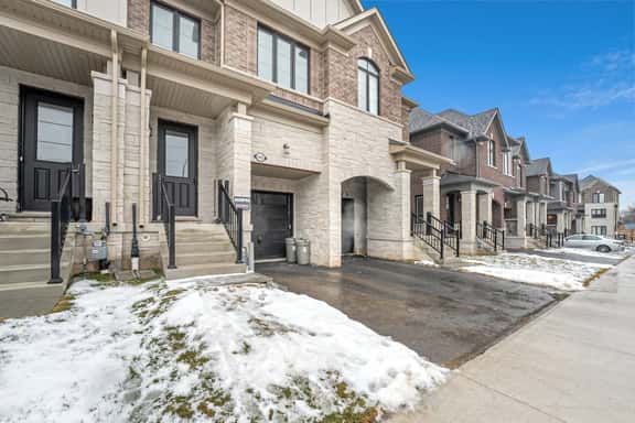 Beautiful 3BR 2 BA Home in Burlington - Imagen 1
