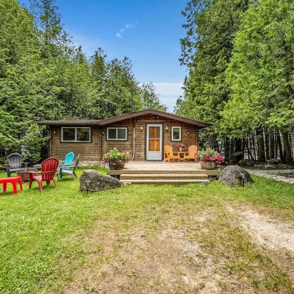 *Lake House Escape* 4 BR Family Cottage on Water - Bild 1