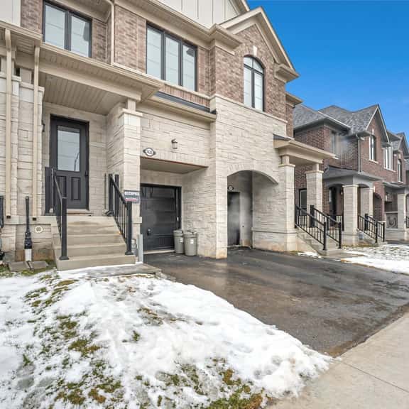 Beautiful 3BR 2 BA Home in Burlington - Imagen 1