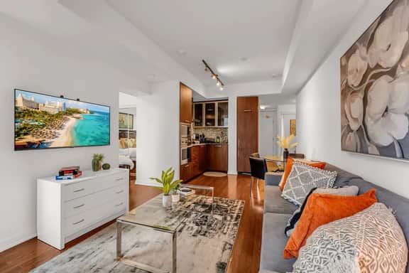 *Amazing Location* Large Downtown Condo High Floor - Image 5